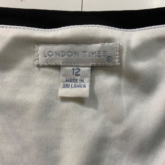 LONDON TIMES Geometric Print Vee Neck and Back Short Sleeve Mini Dress US Sz 12 - Picture 3 of 8